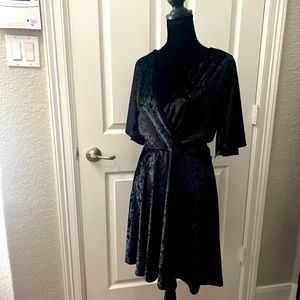 New black velvet dress
